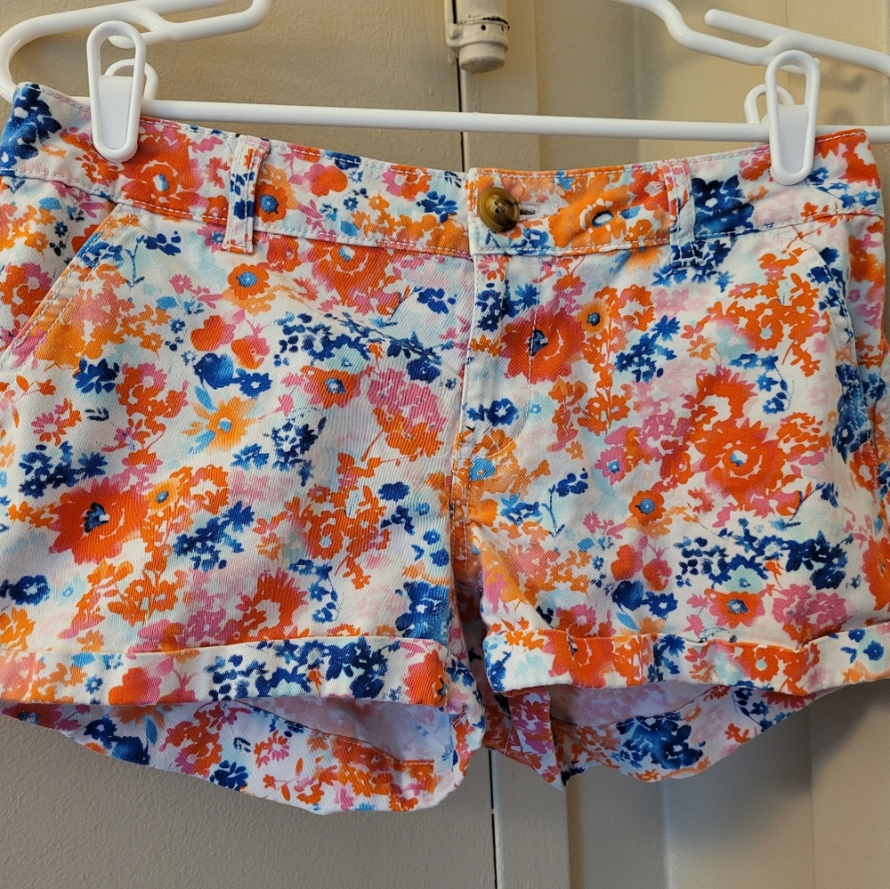 4/$10 Sale! So Heritage Floral Shorts Size 7